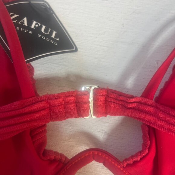 Zaful Padded Underwire Bikini Swim Top Womens Medium Red New Textured - Picture 5 of 7